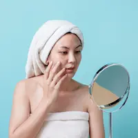 Ilustrasi skincare wajah hiperpigmentasi. (c) kokliang/Depositphotos.com