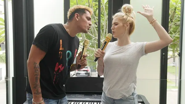 Robby Shine dan Nastasya Shine