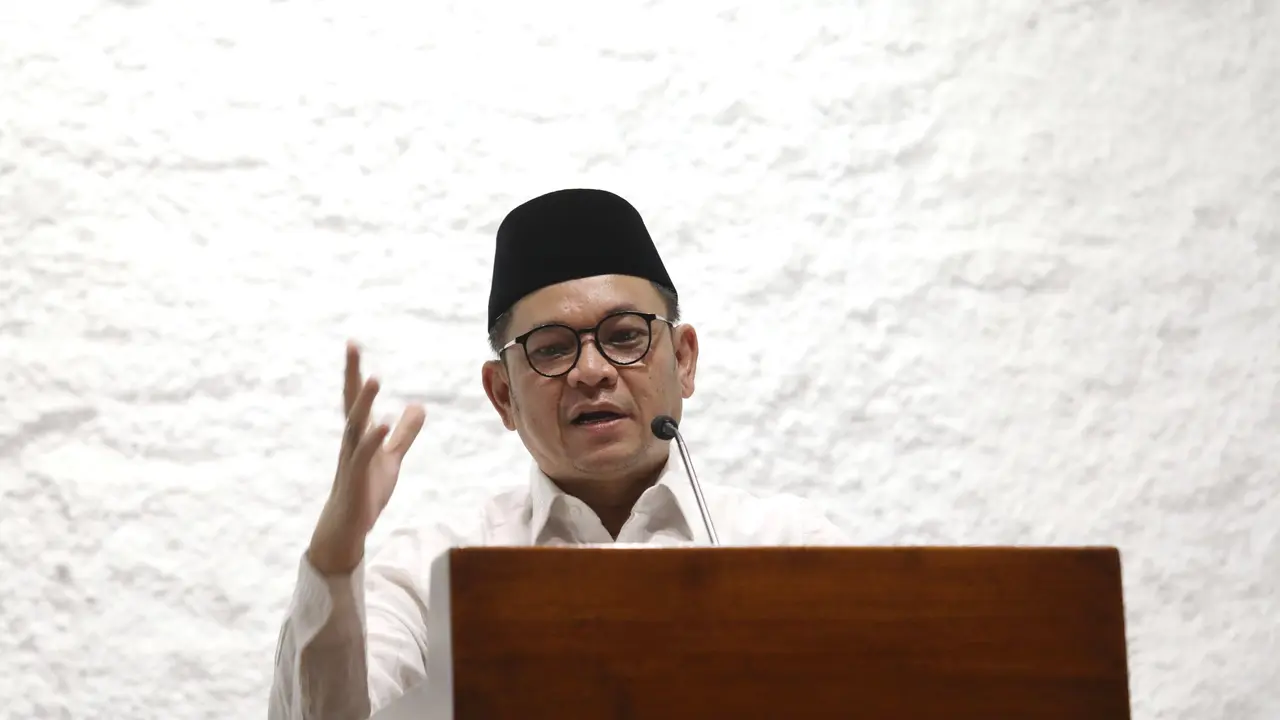 Gubernur Lembaga Ketahanan Nasional (Lemhannas) RI, Tubagus Ace Hasan Syadzily, dalam ceramahnya di Masjid Salman ITB, Kamis (13/3/2025) malam (Istimewa)