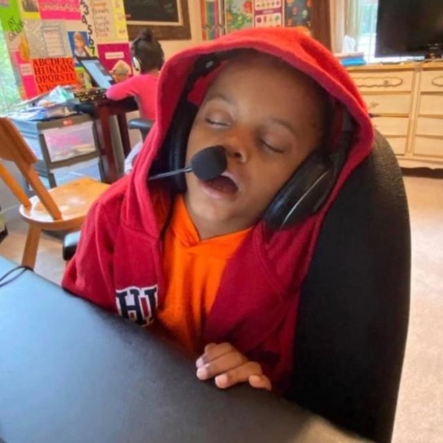 suka duka sekolah online