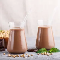 ilustrasi susu coklat/uladzimir zgurski/Shutterstock