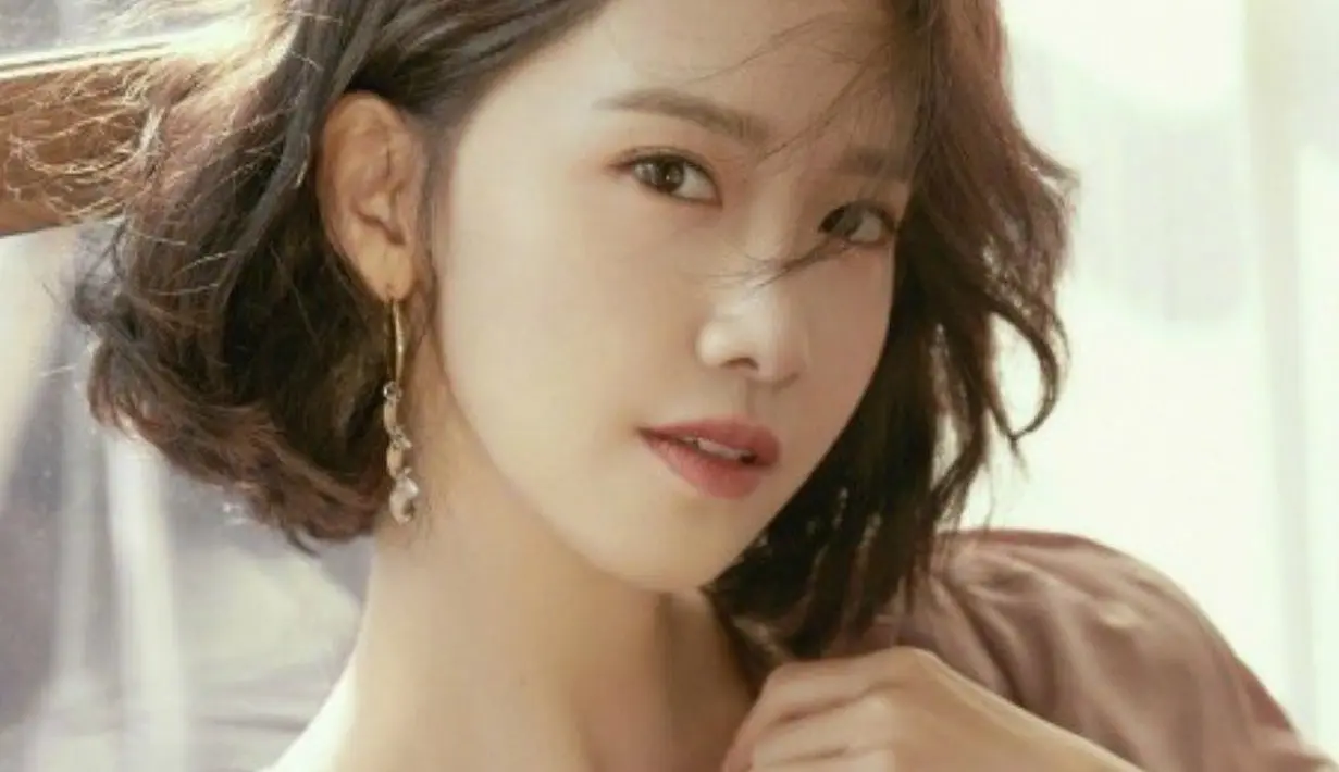 "Waktu yang kuhabiskan di Pulau Jeju merupakan dua minggu terbaikku di tahun 2017. Aku dapat tidur lebih baik," tuturnya seperti yang dilansir dari Soompi. (Foto: Allkpop.com)