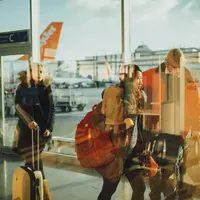 Ilustrasi wisatawan di bandara (pixabay)