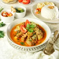 ilustrasi soto tangkar betawi/copyright Hanifah Kurniati (Shutterstock)
