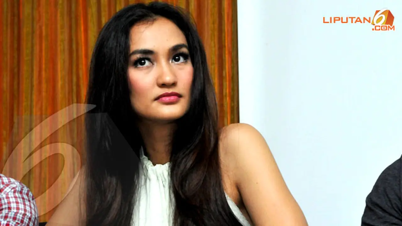 atiqah-1-130730b.jpg