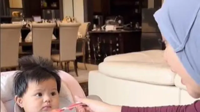 Aurel Hermansyah Ungkap Bahan MPASI Pertama untuk Ameena