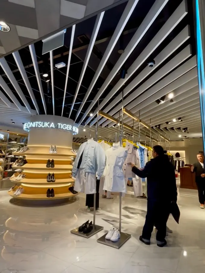 Lebih dari Mexico 66, Jelajahi Surga Sepatu Onitsuka Tiger Terlengkap di Singapura