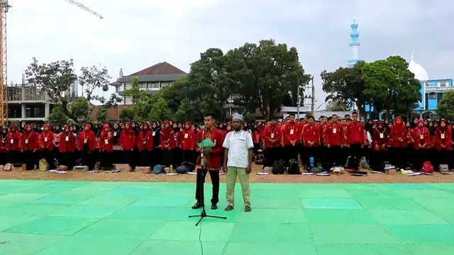 Deklarasi damai untuk Papua di Universitas Muhammadiyah Purwokerto, diikuti oleh sekitar 3.000 mahasiswa dan segenap Civitas Acadeika UMP. (Foto: Liputan6.com/Humas UMP/Muhamad Ridlo)