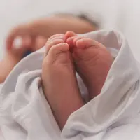 Ilustrasi bayi. Sumber foto: unsplash,com/Luma Pimentel.