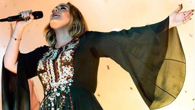 Unggah Foto Terbaru Adele Makin Langsing Dan Bikin Pangling Lifestyle Liputan6 Com