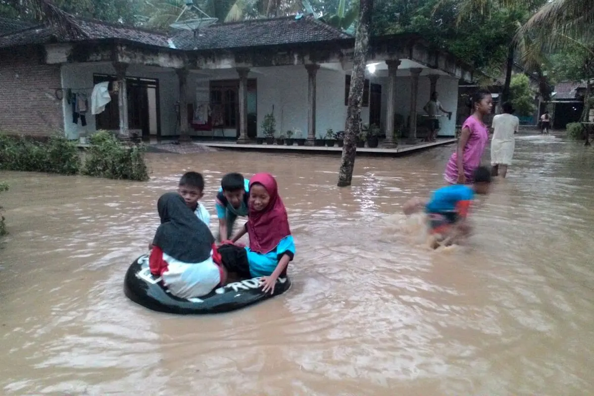 Banjir Bandang Rendam Tulungagung dan Trenggalek