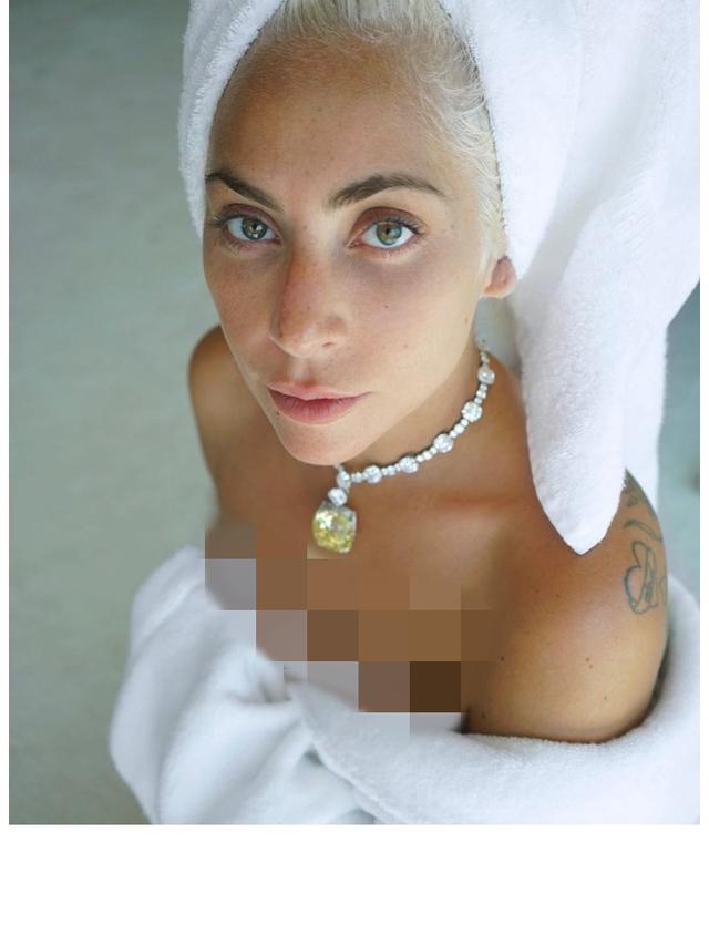 Biasa Nyentrik, Ini 6 Gaya Lady Gaga dengan Tampilan Sederhana