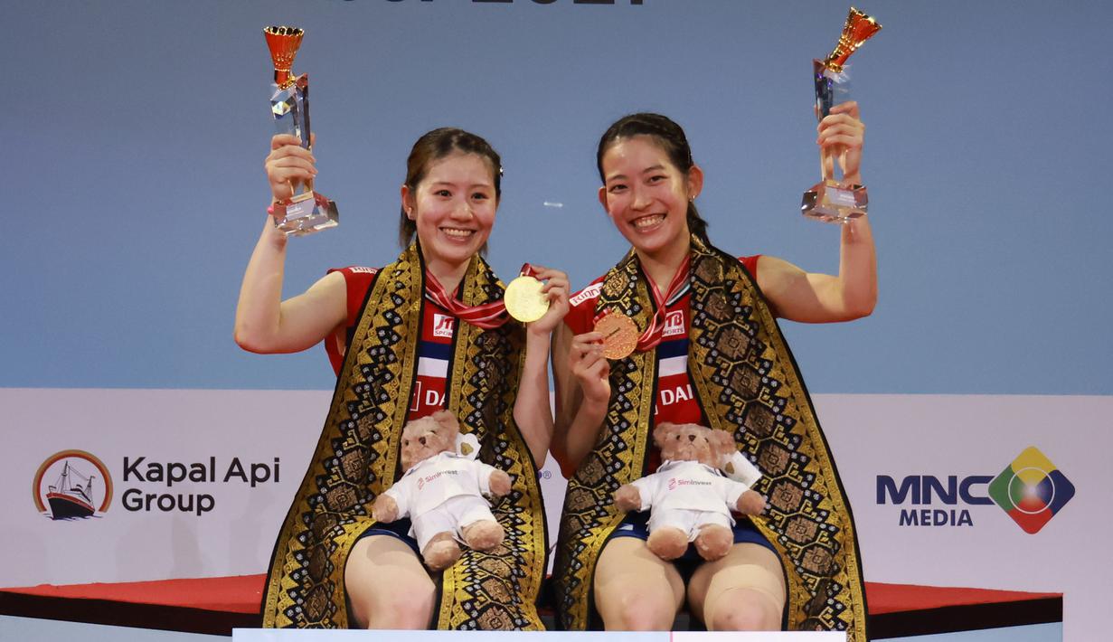Pasangan Jepang, Nami Matsuyama/Chiharu Shida yang diunggulkan di tempat keempat pun merebut gelar juara ganda putri Indonesia Open 2021 usai menang dua game langsung atas unggulan kedua, Greysia Polii/Apriyani Rahayu dengan skor 21-19 dan 21-19. (Dok. PBSI)