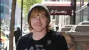 Dilansir dari Cosmopolitan, Rupert Grint mengaku bahwa ia sebenarnya tak bisa menikmati series yang ditulis oleh JK Rowling tersebut. (ROBIN MARCHANT / GETTY IMAGES NORTH AMERICA / AFP)