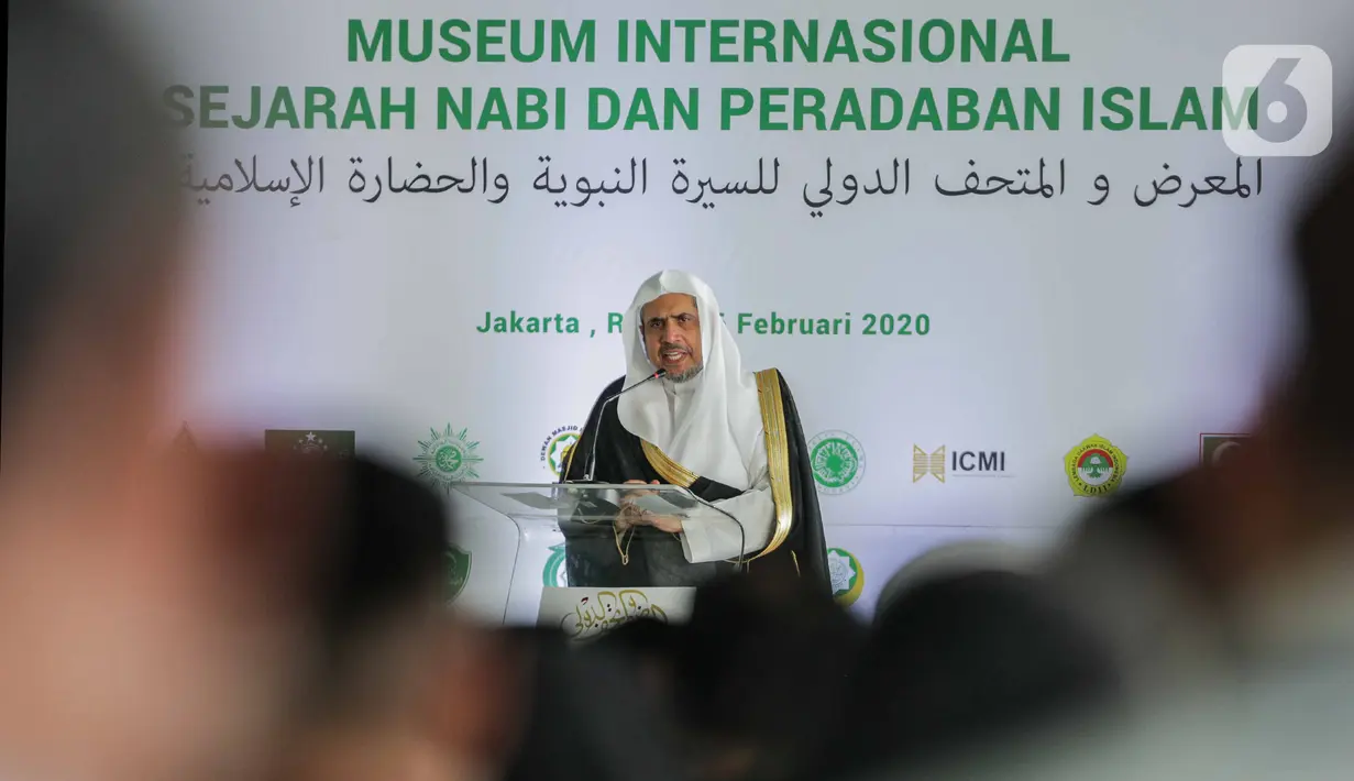 Sekretaris Jenderal Liga Dunia Islam, Syaikh Dr Muhammad Abdul Karim Al-Isa menyampaikan sambutan dalam peresmian groundbreaking Museum Internasional Sejarah Nabi dan Peradaban Islam di kawasan Ancol, Jakarta, Rabu (26/2/2020). (Liputan6.com/Faizal Fanani)