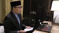 Gubernur Jawa Barat Ridwan Kamil bertemu secara daring dengan tokoh lintas agama dalam Dialog Tokoh Lintas Agama se-Jabar, di Kota Bandung, Selasa (6/4/2021) malam. (Foto: Humas Jabar)