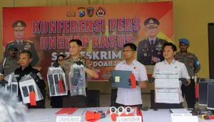 Sindikat Penipuan Online Digerebek di Sidoarjo, 8 WN Vietnam Diringkus