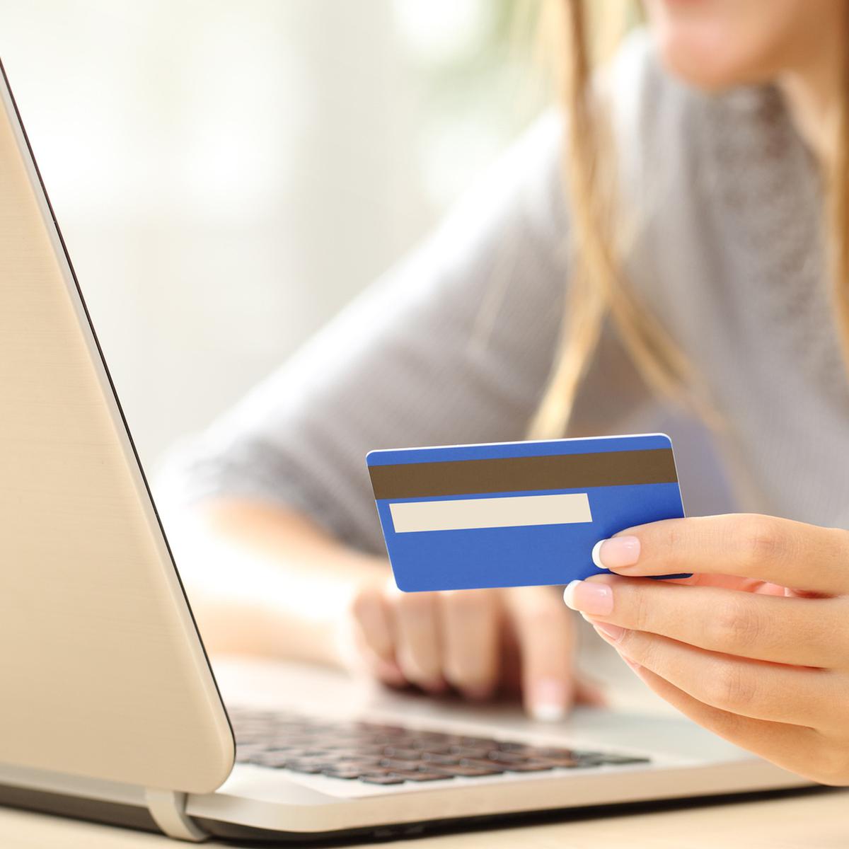 Trik Bikin Kartu Kredit Online Biar Cepat Disetujui - Bisnis ...