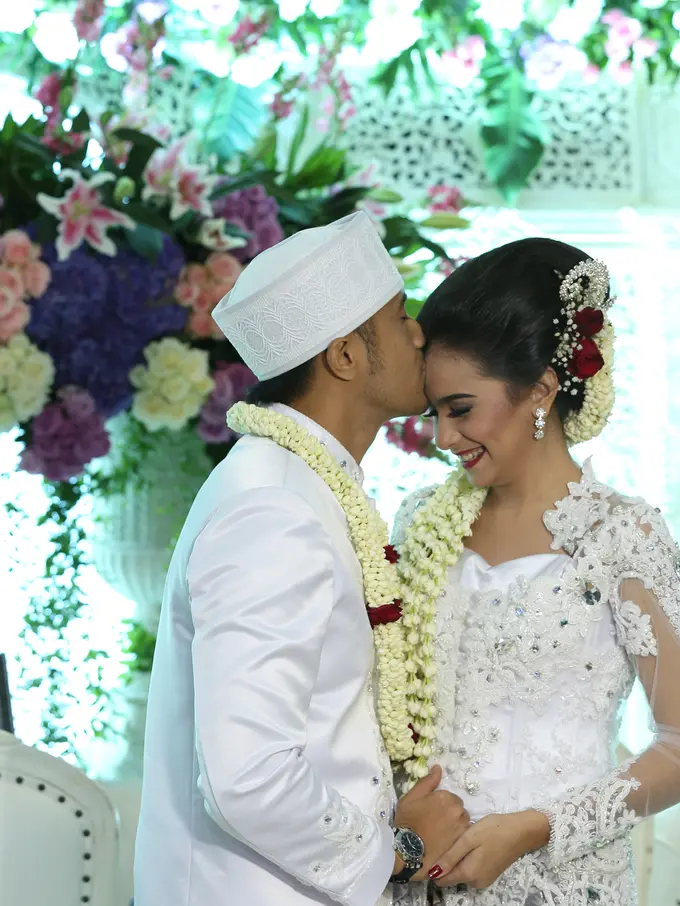 Hengky Kurniawan dan Sonya Fatmala
