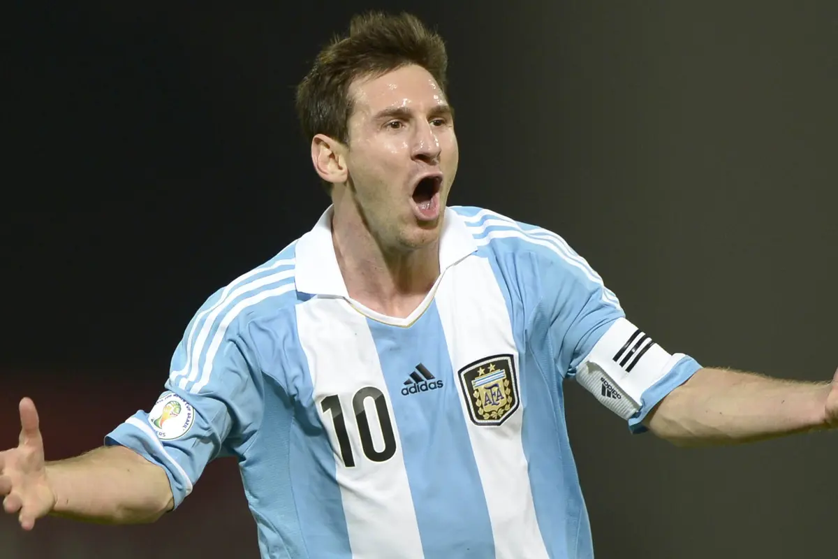 FOTO: Selebrasi Emosional Lionel Messi dari Masa ke Masa