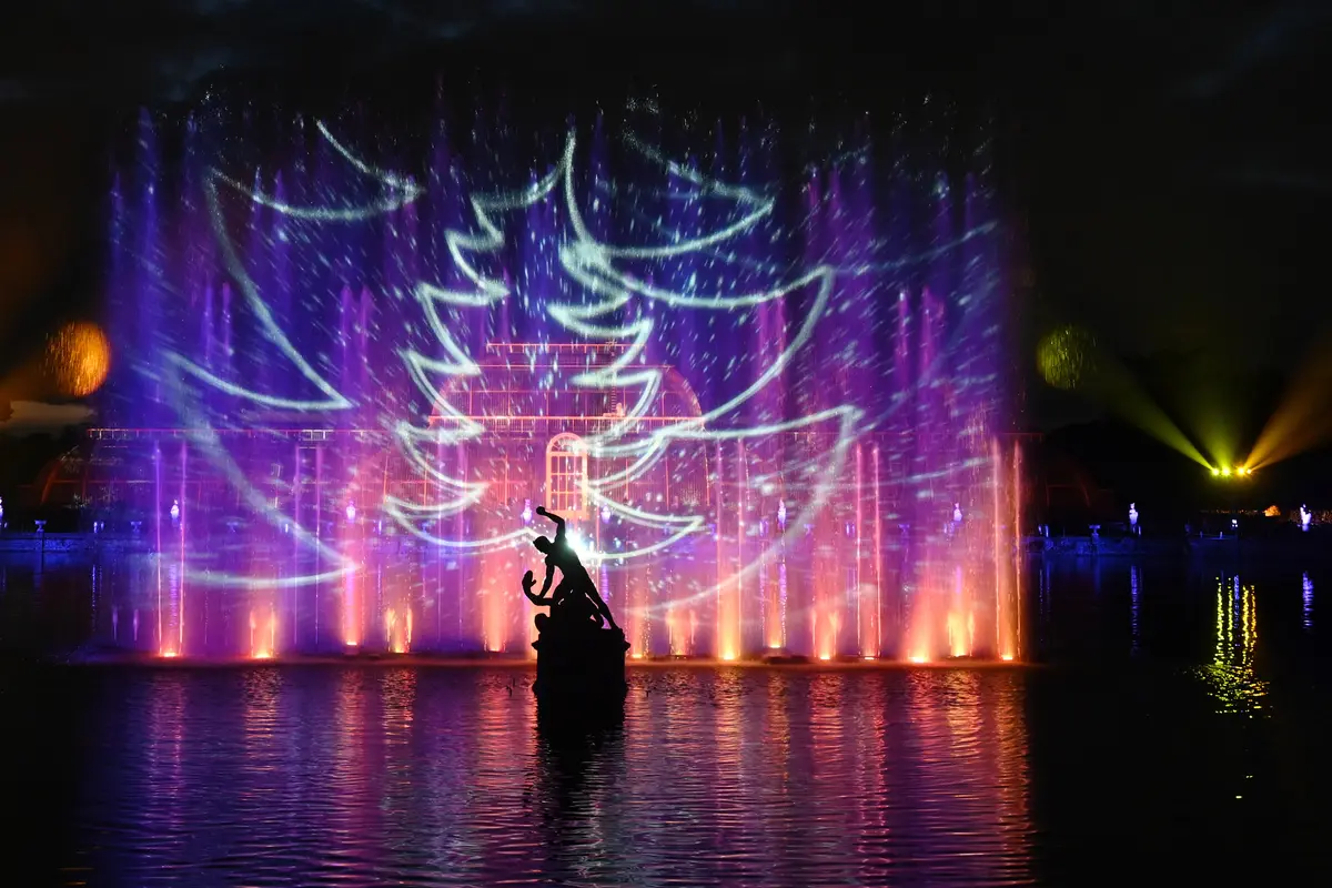 Lampu Natal di Kew Gardens