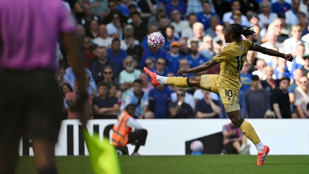 Foto: VAR Nodai Gol Perpisahan Eberechi Eze dengan Crystal Palace di Liga Inggris