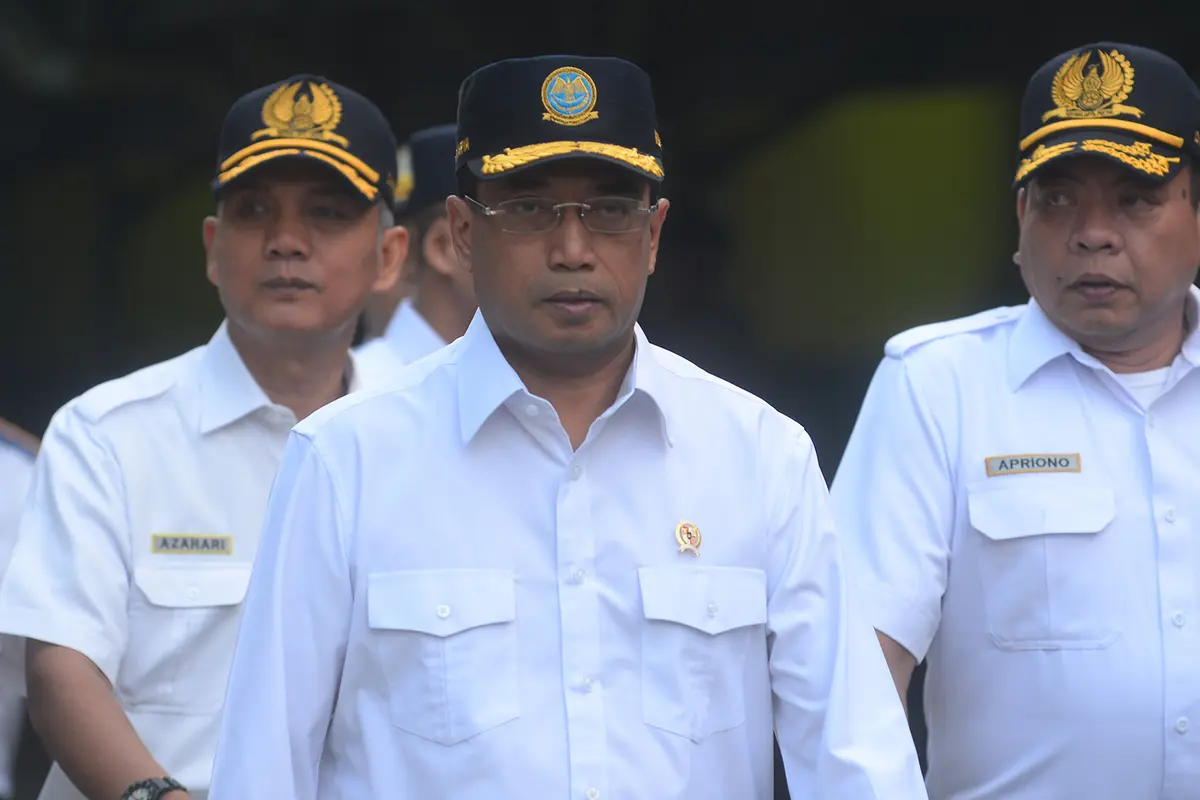 Menhub Pimpin Apel Gelar Pasukan Masa Angkutan Lebaran 2018