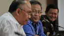 Mantan Direktur Usaha Mikro Kecil dan Menengah (UMKM) PT BRI Tbk,  Djarot Kusumayakti (tengah) saat jumpa pers di kantor Kementerian BUMN, Jakarta, Senin (8/6). Djarot Kusumayakti resmi dilantik sebagai Dirut Bulog. (Liputan6.com/Johan Tallo)