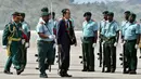 Setelahnya, Presiden Jokowi dijadwalkan melakukan pertemuan tatap muka dan pertemuan bilateral dengan PM James Marape. (ANDREW KUTAN/AFP)