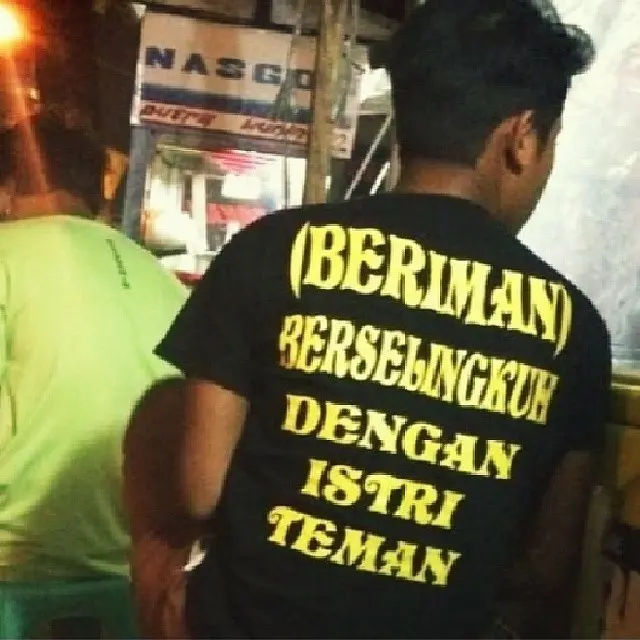 6 Tulisan di Kaus Ini Motivasinya Nyeleneh, Enggak Habis Pikir