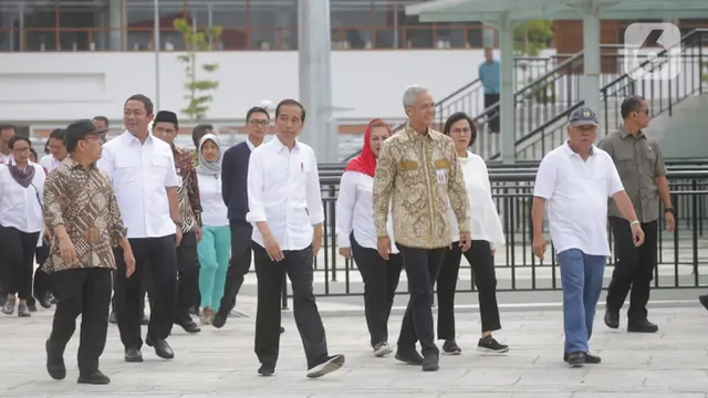 Di Semarang, Jokowi Tinjau Pasar Johar dan Kota Lama