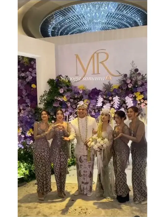 6 Potret Bridesmaid di Akad Nikah Mahalini dan Rizky Febian, Ada Aaliyah Massaid