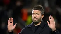 Manchester United Dibantai Como 1-4, Begini Respons Michael Carrick