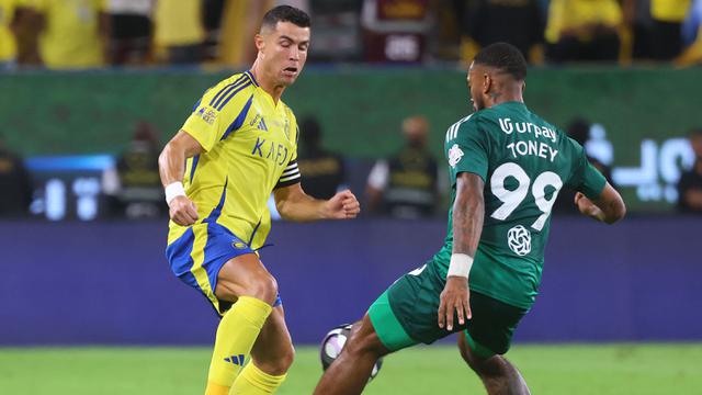 Foto: Publik Al Nassr Rayakan Rekor Gol ke-900 Cristiano Ronaldo