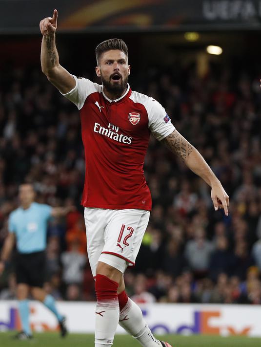 Penyerang Arsenal, Olivier Giroud akan membuktikan dirinya sebagai pilihan utama lini depan The Gunners saat melawan Chelsea. Giroud baru mencetak satu gol untuk Arsenal. (AP/Kirsty Wigglesworth)