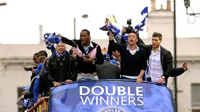 Steven Gerrard Raih Double Winner