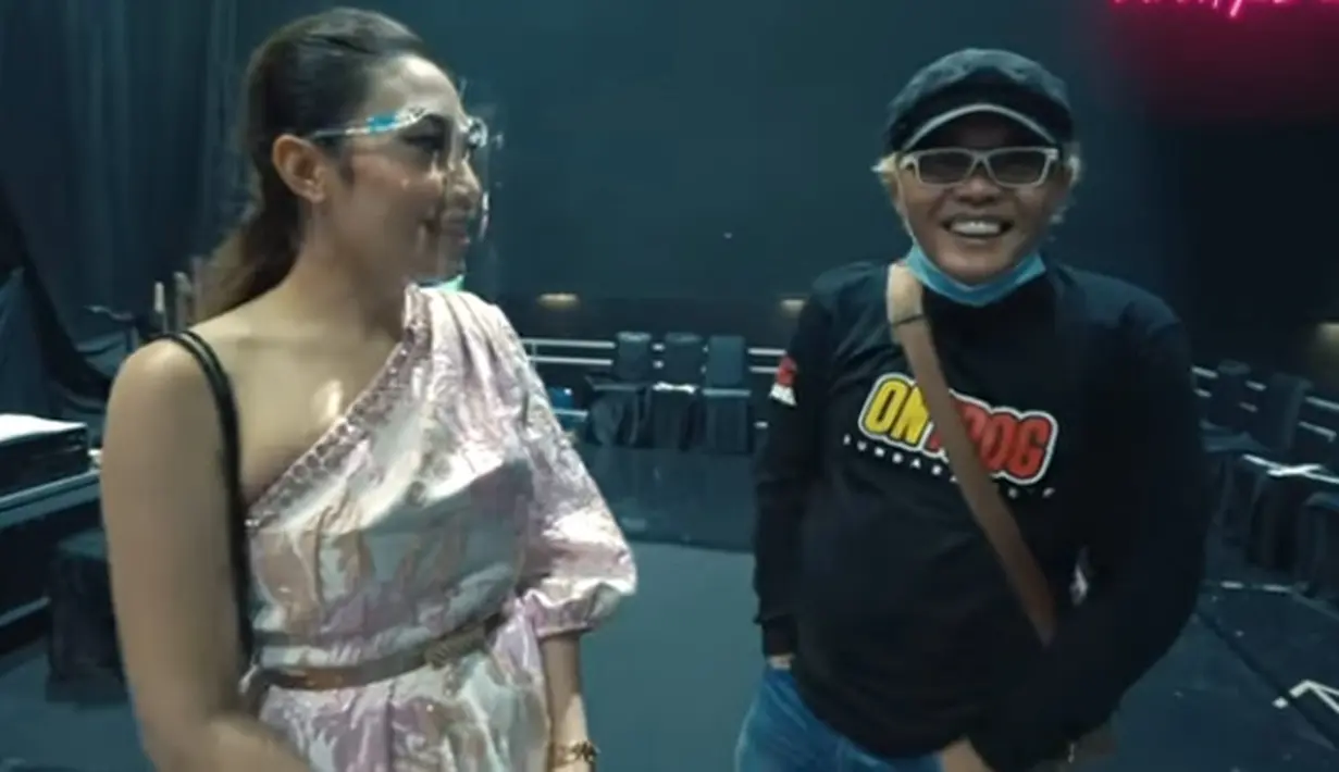 Sule (Youtube/MrsAyuDewi)