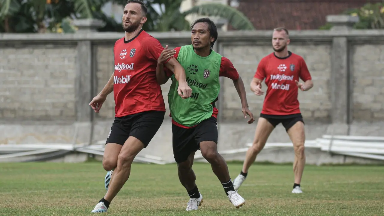 Bali United