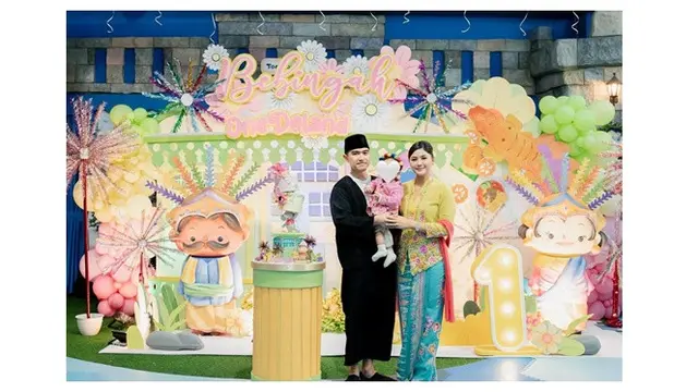 7 Potret Ultah Pertama Bebingah Anak Kaesang dan Erina Gudono, Bertema Ondel-Ondel