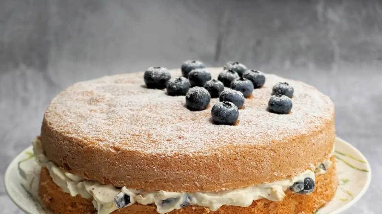 Perbedaan Chiffon, Sponge, dan Genoise Cake Yang Perlu Kamu Ketahui (photo by cuisinefiend.com)