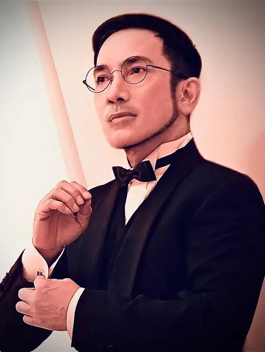 (Instagram/yanajulio60)