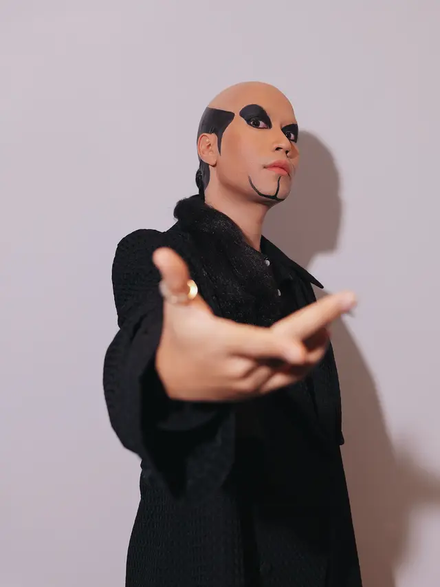 Vidi dandan ala Deddy Corbuzier