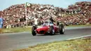 1960-1969: Balap Formula 1 sudah menjadi ajang balap bergengsi di Eropa. Dekade kedua dari Formula mulai beralih dari balapan Eropa menjadi balapan dunia. Namun, di era 1960an menjadi era F1 banyak menelan korban jiwa, angkanya menyentuh 30 pembalap yang harus meregang nyawa di balapan ini. Pembalap legendaris dari era ini antara lain Jack Brabham, Bruce McLaren, dan Stirling Moss.(Foto: Ferrari 156/Source: goodwood.com)
