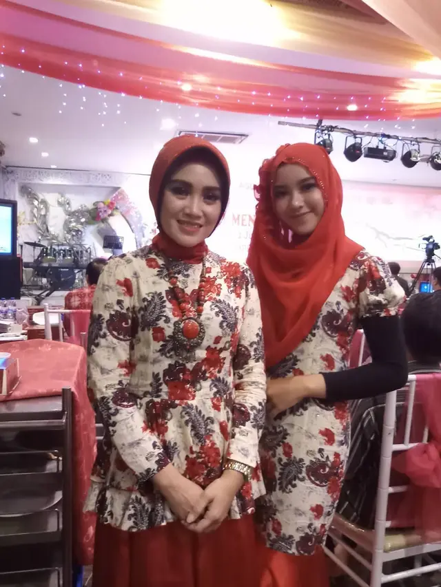 Jarang Tersosot, Ini 6 Potret Kebersamaan Tiara Andini dan Ibunda