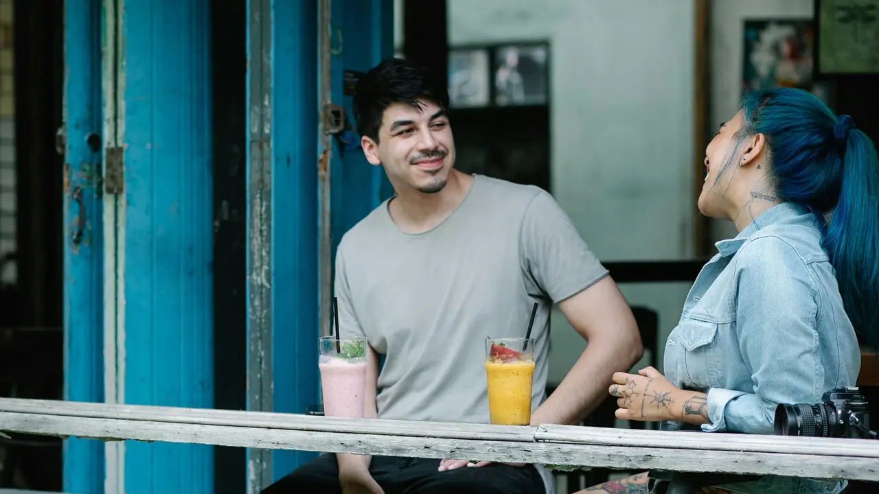 Pantun Nembak Pacar Romantis