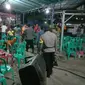 Satgas Covid-19 bubarkan acara hajatan di Desa Waton, Kecamatan Sukolilo, Kabupaten Pati. (Liputan6.com/Ahmad Adirin)