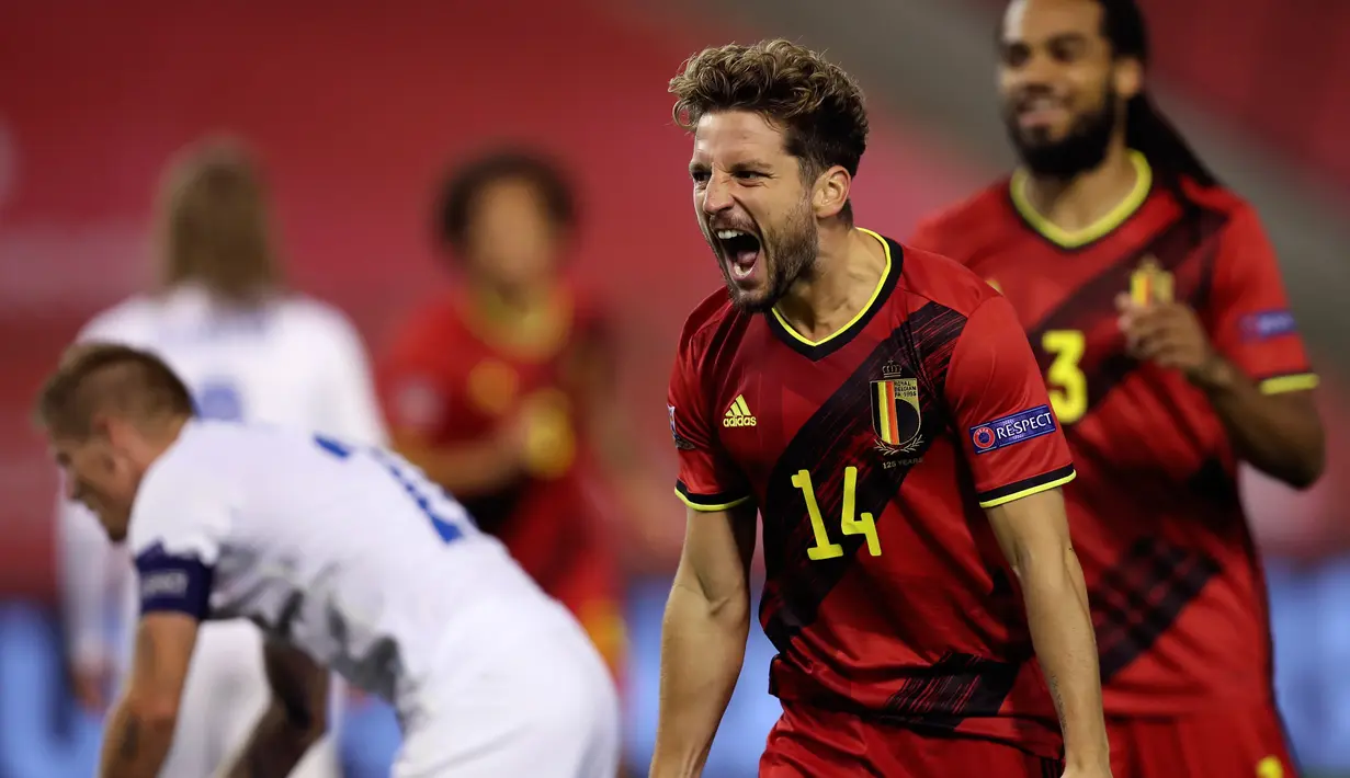 Penyerang timnas Belgia, Dries Mertens berselebrasi setelah mencetak gol ke gawang Islandia pada matchday kedua UEFA Nations League A Grup 2 di King Baudouin Stadium, Rabu (9/9/2020) dini hari WIB. Belgia yang sempat tertinggal lebih dulu, menang telak 5-1 atas Islandia. (AP Photo/Francisco Seco)