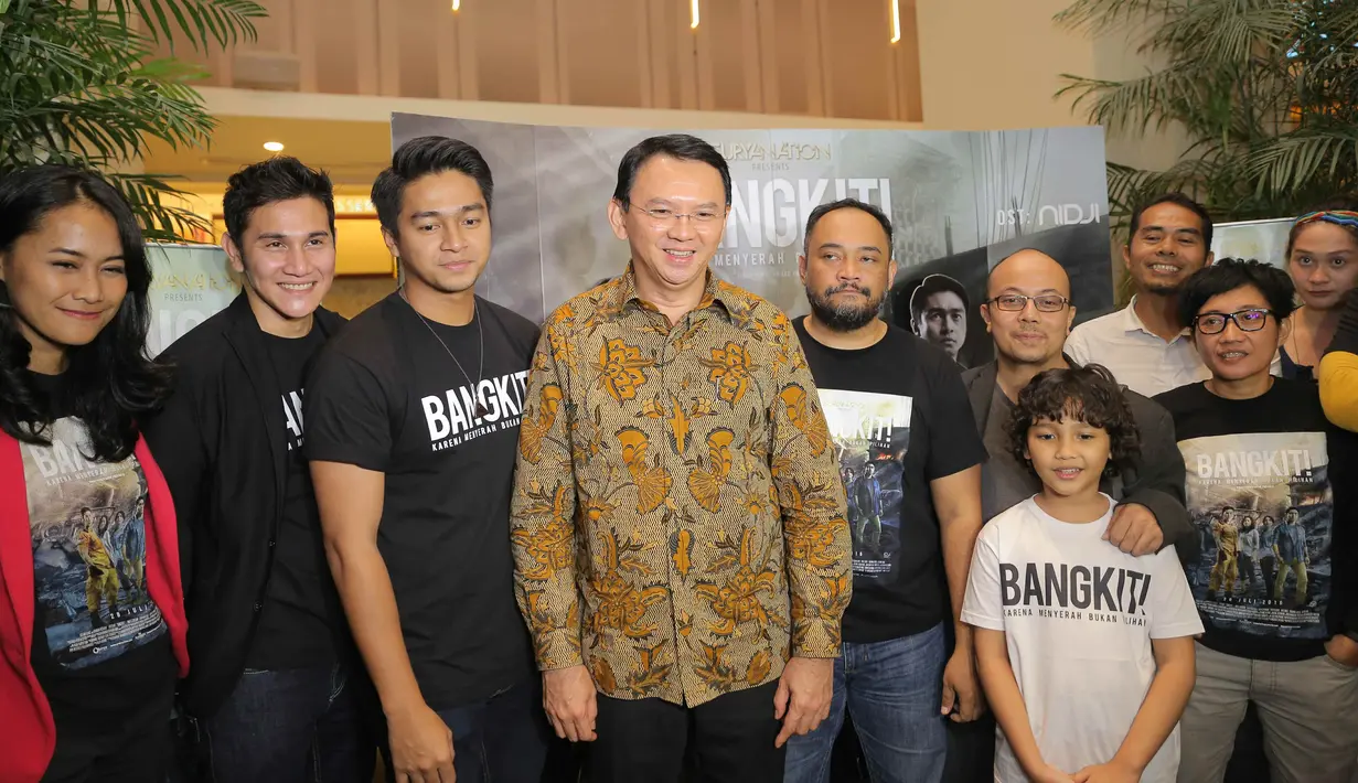 Film Bagkit! menceritakan tentang seorang anggota Basarnas yang rela mempertaruhkan nyawanya demi membantu orang lain. Addri diperankan Vino G. Bastian yang sangat berdedikasi terhadap pekerjaannya. (Andy Masela/Bintang.com)