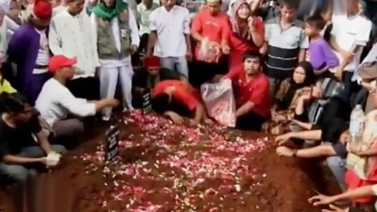 3 Korban Kebakaran Cipinang Dimakamkan di TPU Prumpung