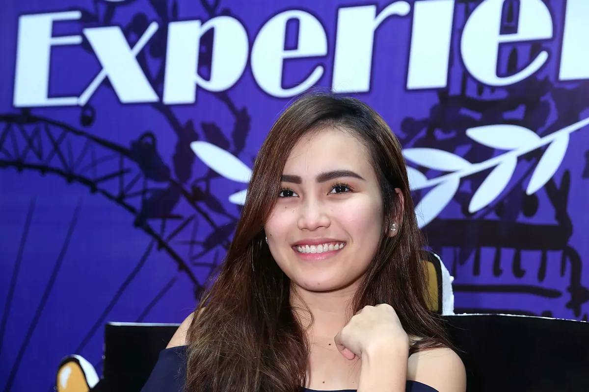 [Bintang] Ayu Ting Ting